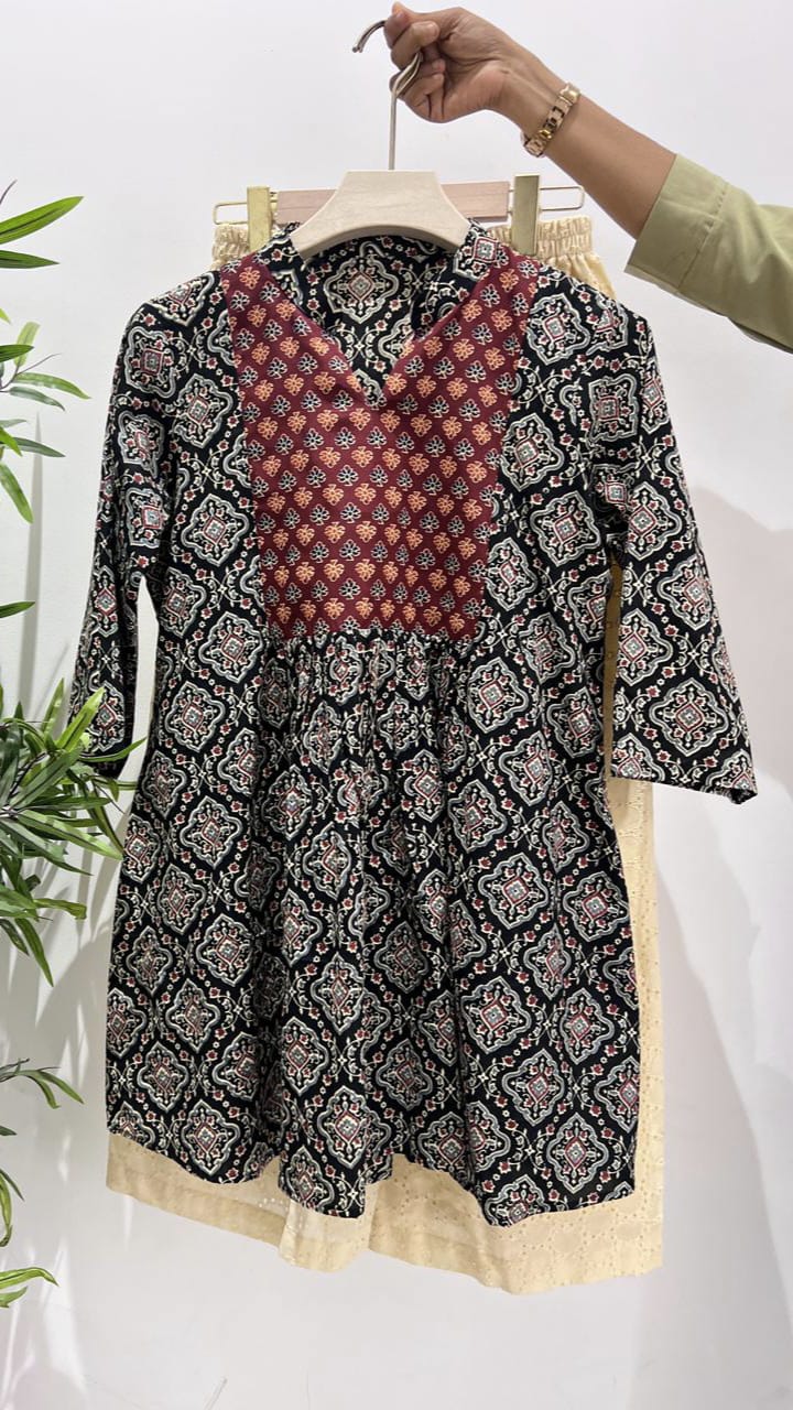 CASUAL TOP AND BOTTOM - AMIS 10100