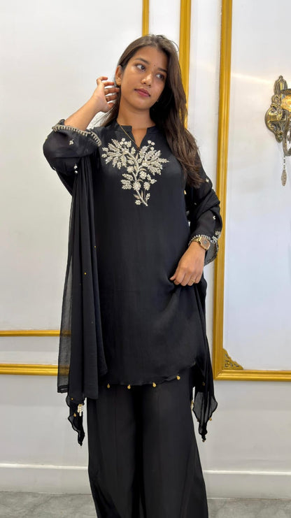 BLACK HAND WORKED SHARARA SET - AMIS 10118