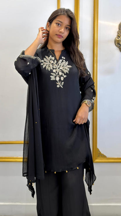 BLACK HAND WORKED SHARARA SET - AMIS 10118