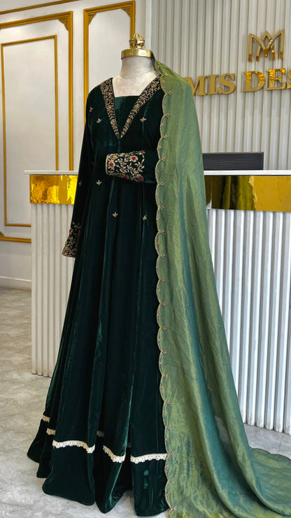 HEAVY HAND WORKED PANEL CUT GOWN - AMIS 10126