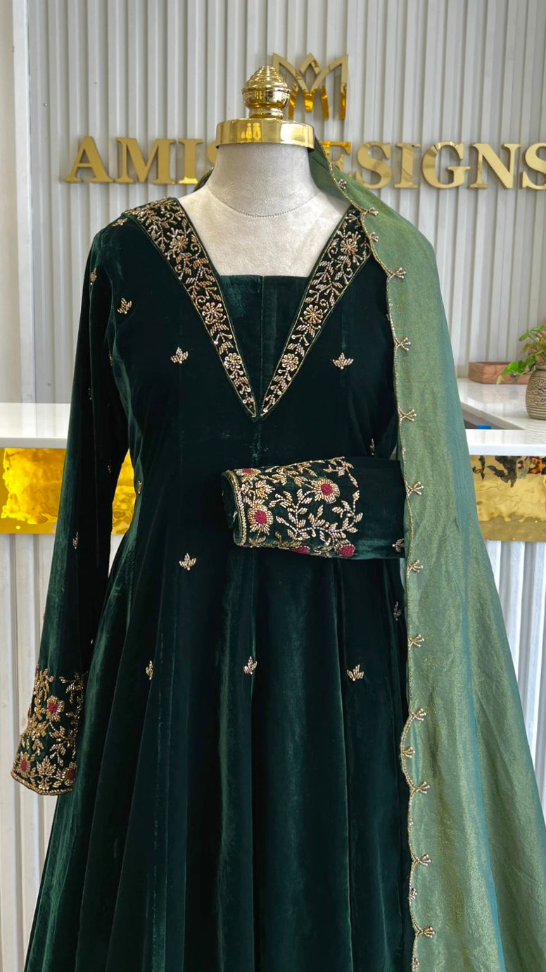 HEAVY HAND WORKED PANEL CUT GOWN - AMIS 10126