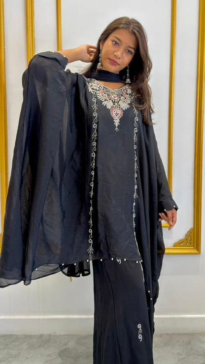 BLACK HAND WORKED KAFTAN SET - AMIS 10127